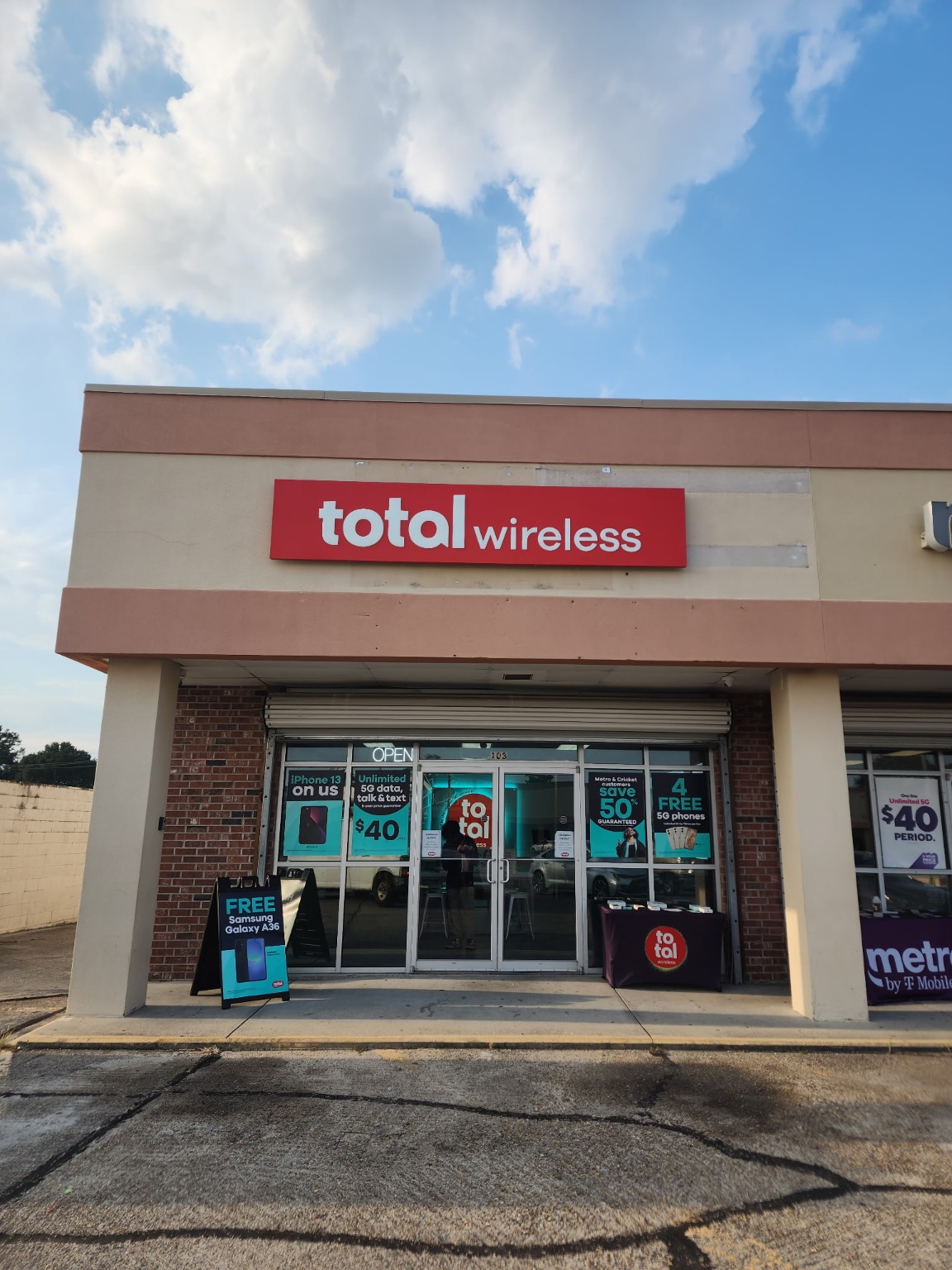 Total Wireless Store